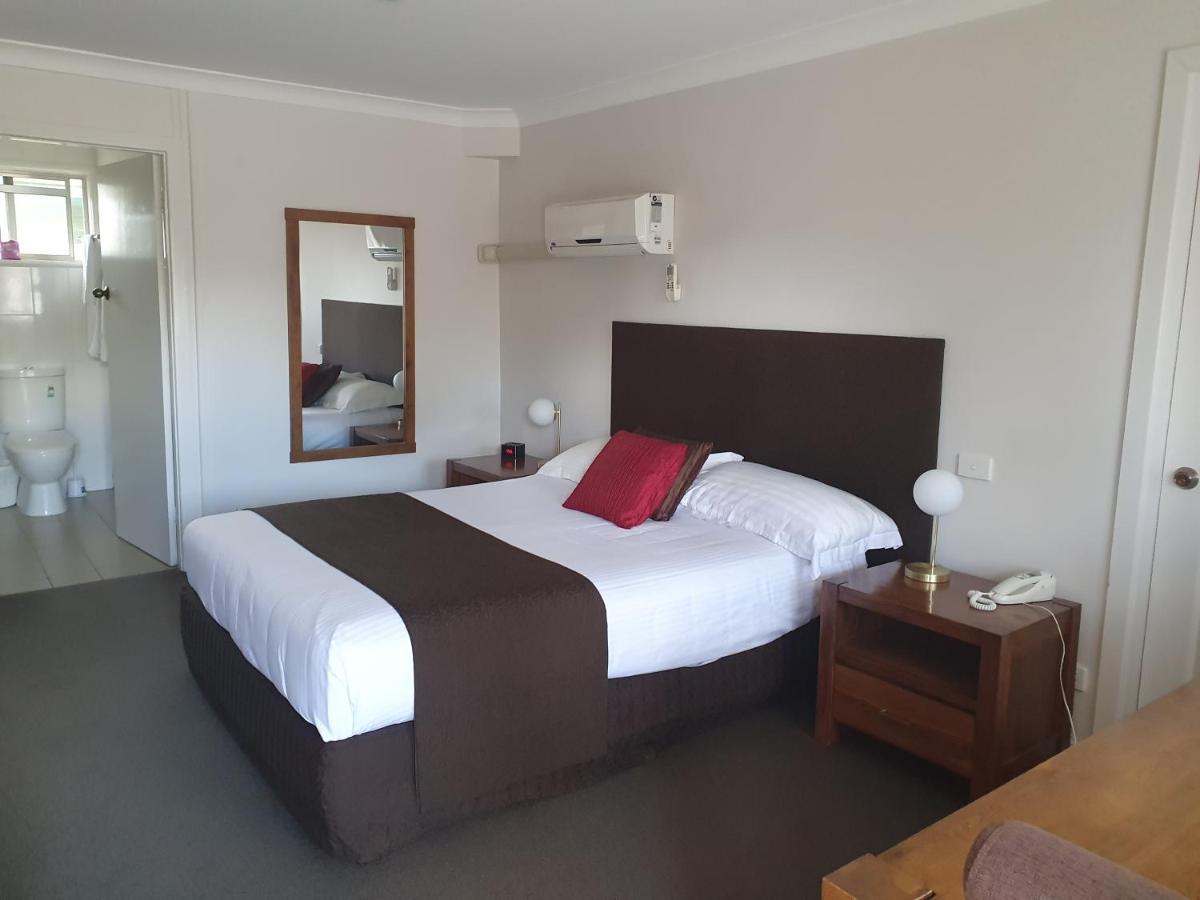 The Aston Motel Tamworth Room photo