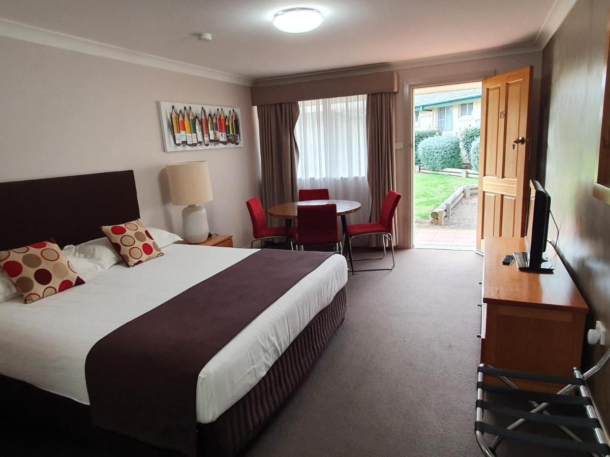 The Aston Motel Tamworth Room photo