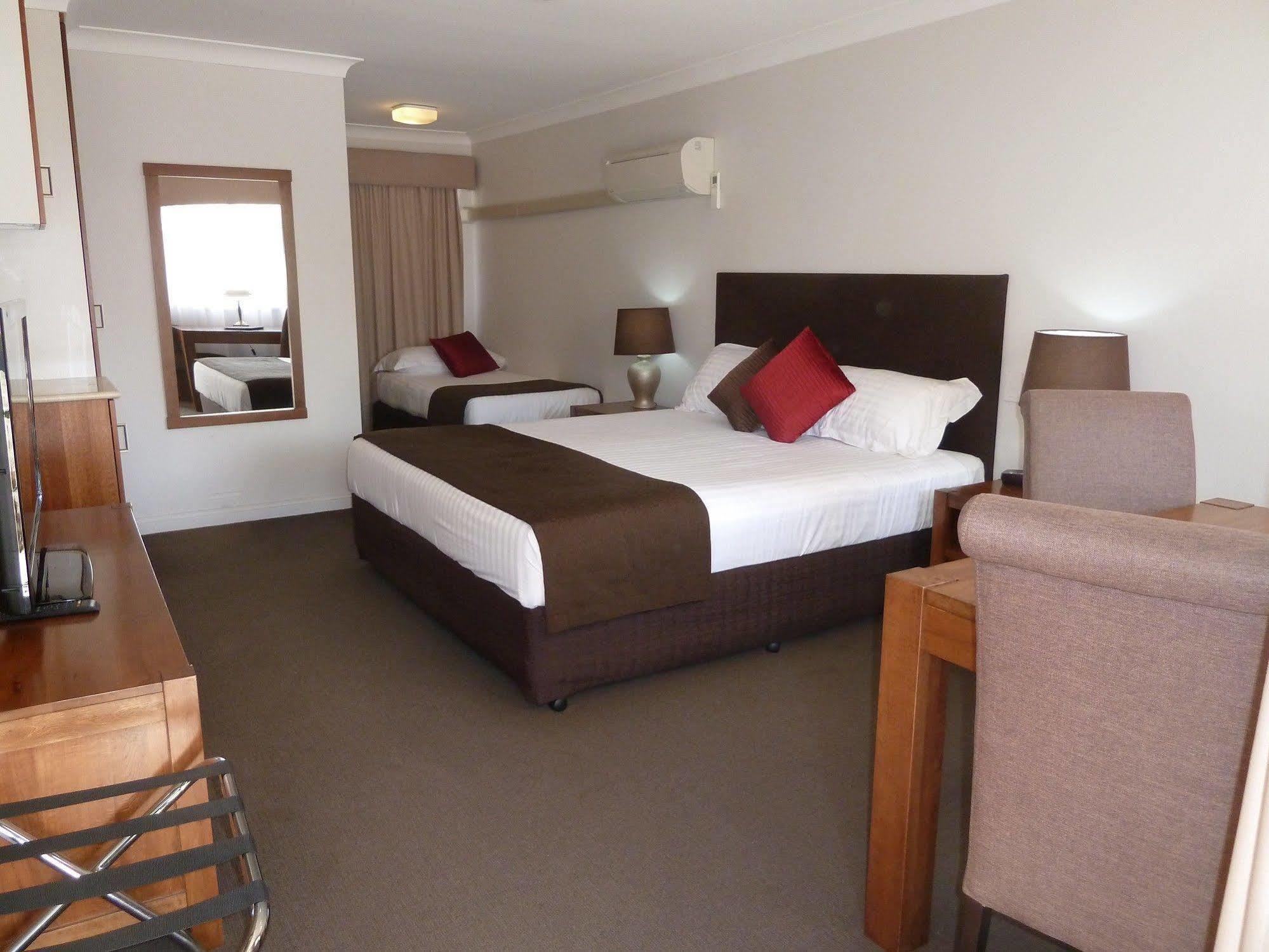 The Aston Motel Tamworth Exterior photo